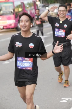 Runner Photo 4206572