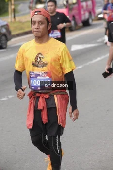 Runner Photo 4206578