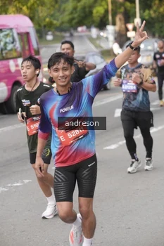 Runner Photo 4206581