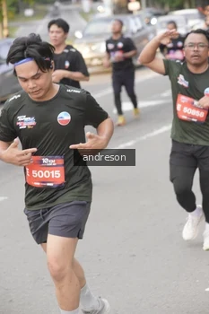 Runner Photo 4206587