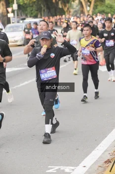Runner Photo 4206603