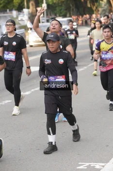 Runner Photo 4206610