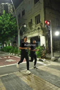 Runner Photo 4206632