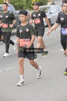 Runner Photo 4206637