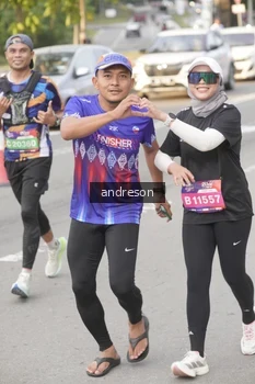 Runner Photo 4206638