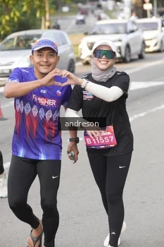 Runner Photo 4206641