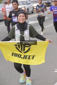 Runner Photo 4206643