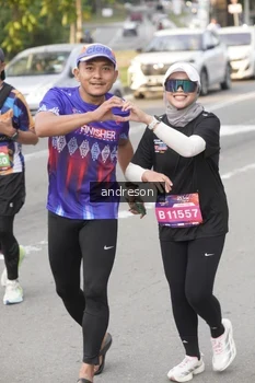 Runner Photo 4206645