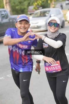 Runner Photo 4206653