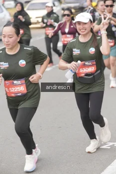 Runner Photo 4206667