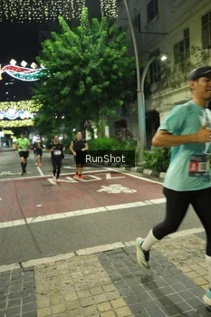 Runner Photo 4206670