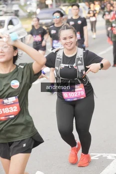 Runner Photo 4206673