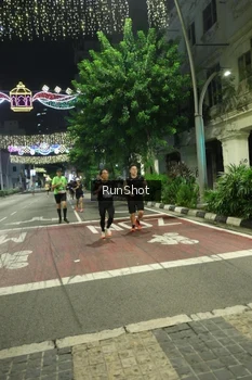 Runner Photo 4206679