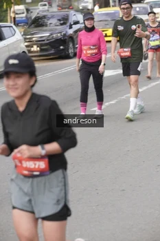 Runner Photo 4206690