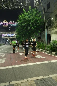 Runner Photo 4206694