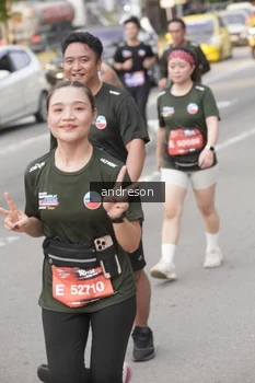 Runner Photo 4206696