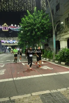 Runner Photo 4206698