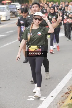 Runner Photo 4206704