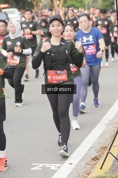 Runner Photo 4206708