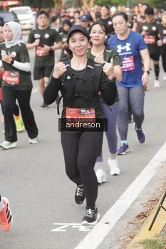 Runner Photo 4206711