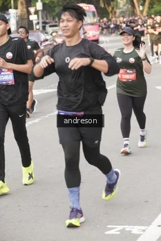 Runner Photo 4206719