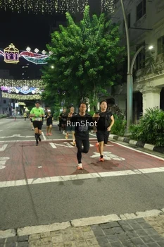 Runner Photo 4206725