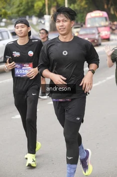 Runner Photo 4206729