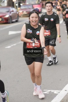 Runner Photo 4206737