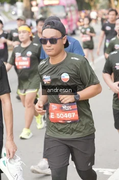 Runner Photo 4206739