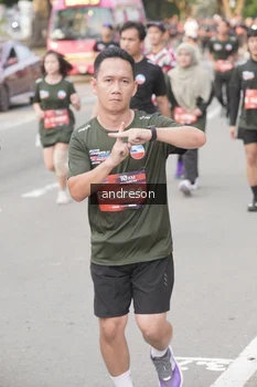 Runner Photo 4206747