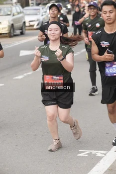Runner Photo 4206804