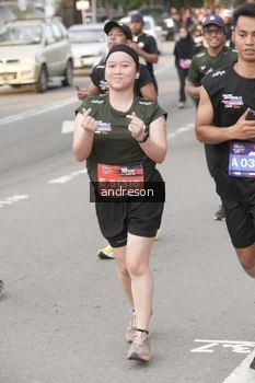 Runner Photo 4206811