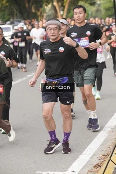 Runner Photo 4206819