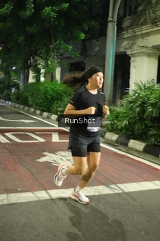 Runner Photo 4206836