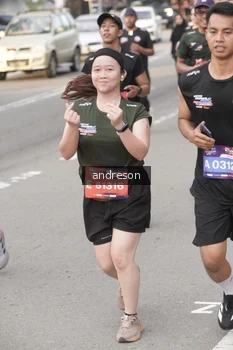 Runner Photo 4206840