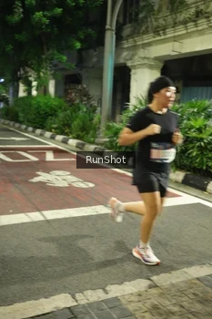 Runner Photo 4206850