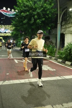 Runner Photo 4206862