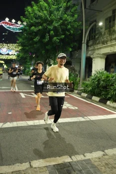 Runner Photo 4206865
