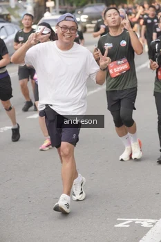 Runner Photo 4206878