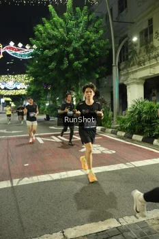 Runner Photo 4206881