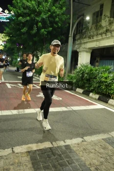 Runner Photo 4206882