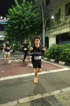Runner Photo 4206887