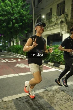 Runner Photo 4206916