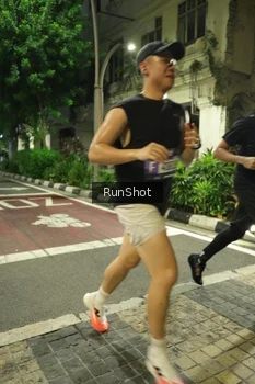 Runner Photo 4206921