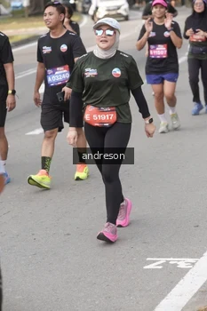 Runner Photo 4206999