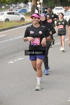 Runner Photo 4207007