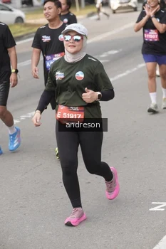 Runner Photo 4207024