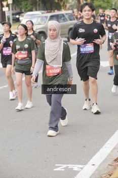 Runner Photo 4207036