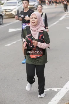 Runner Photo 4207048