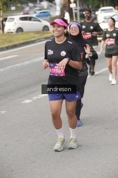 Runner Photo 4207053